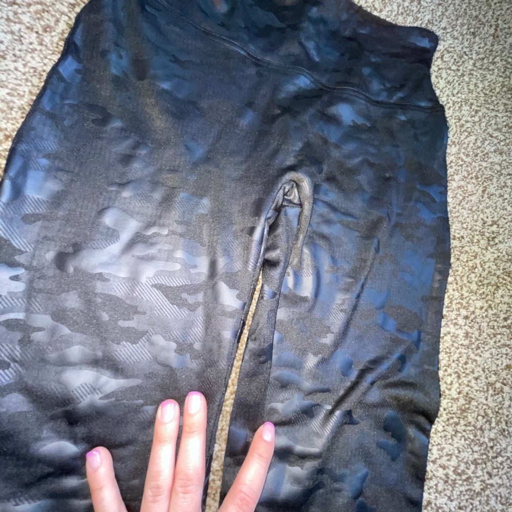 CLOSET CLEAN OUT - Picture 4 of 4